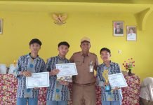 SMA Negeri 1 Amuntai Utara Adakan Pembagian Hadiah Class Meeting Semester Gasal Tahun Pelajaran 2023/2024