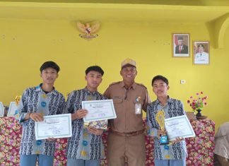 SMA Negeri 1 Amuntai Utara Adakan Pembagian Hadiah Class Meeting Semester Gasal Tahun Pelajaran 2023/2024